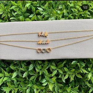 Necklaces stainless steel dont get dark !!